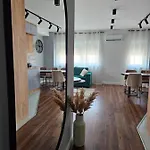 Delux President Centar