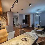 Delux President Centar 아파트 *